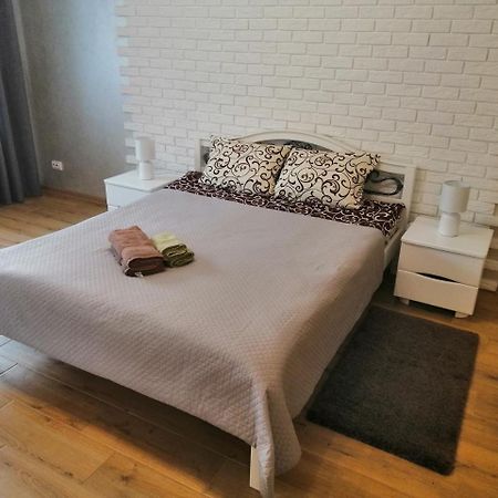 Apartment "Provence" Чернихив Екстериор снимка