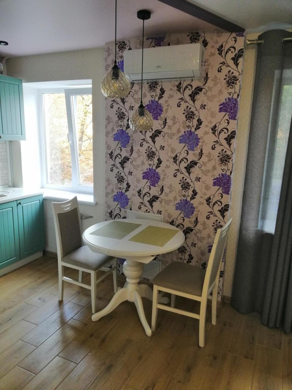 Apartment "Provence" Чернихив Екстериор снимка