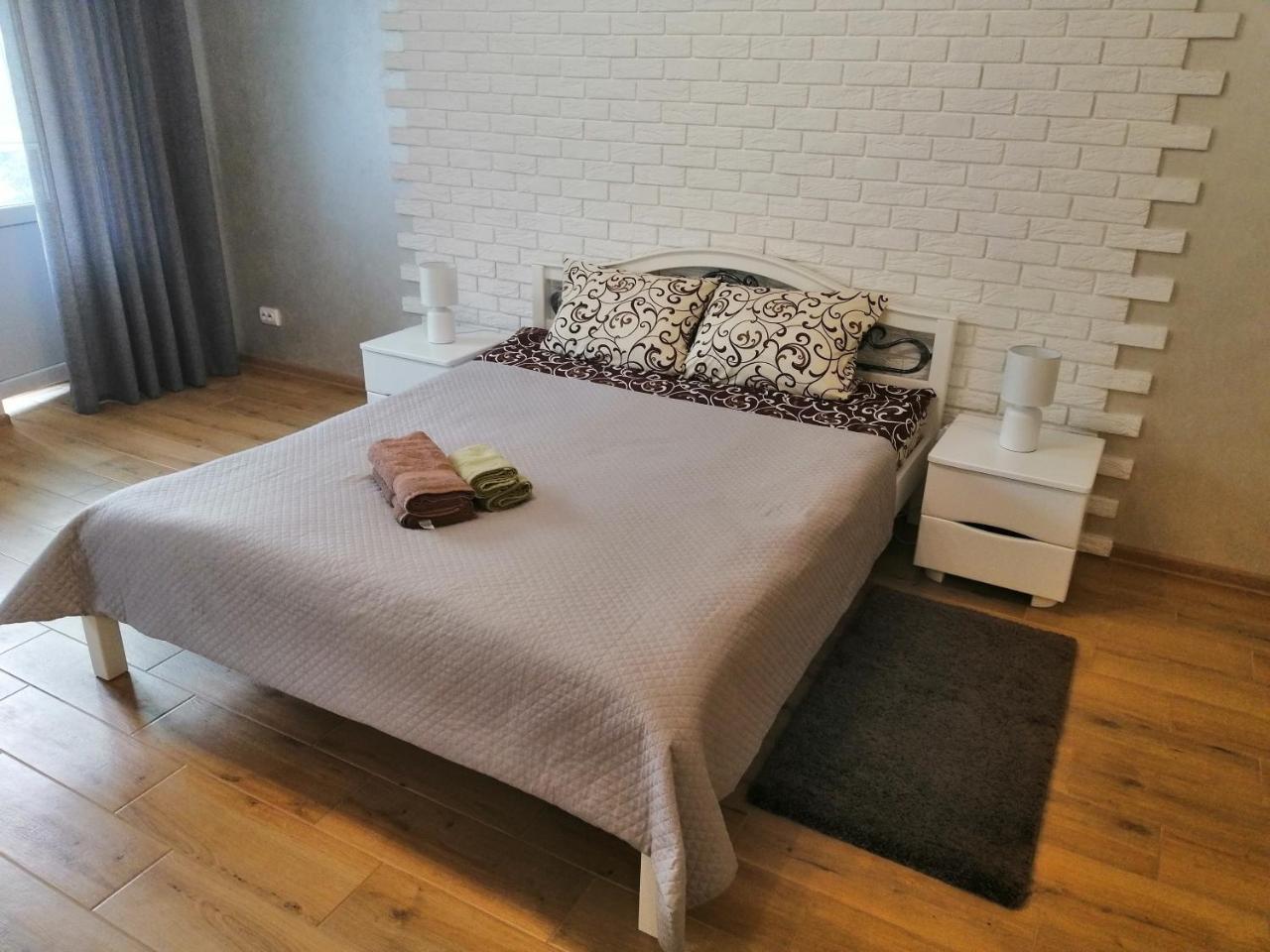 Apartment "Provence" Чернихив Екстериор снимка