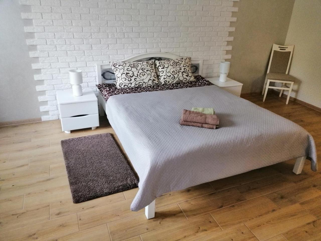 Apartment "Provence" Чернихив Екстериор снимка